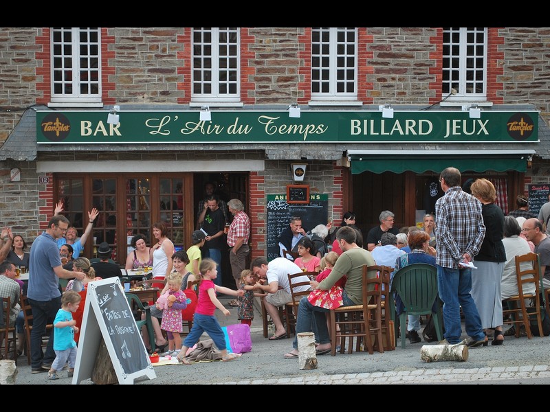 Caf? de Pays - Restaurant - Bistrot Coop?ratif  "l'Air du Temps"