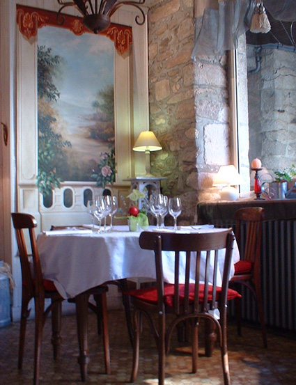 Mr Robert Restaurant