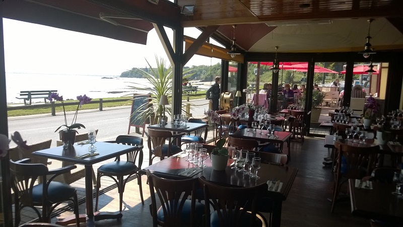 Les Pieds dans l'Eau